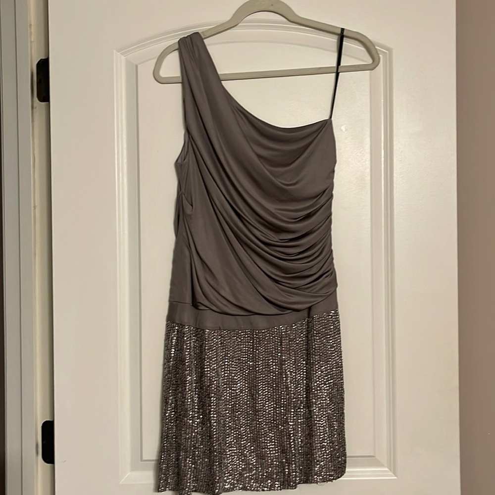 Beautiful MARIA BIANCA NERO one-shoulder sequined cocktail dress Sassy & Classy!